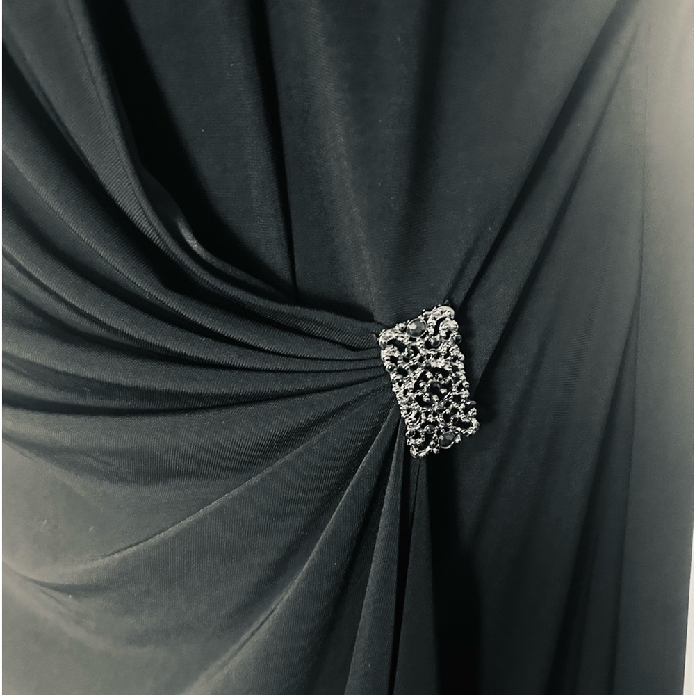 American Living by Ralph Lauren Black Waterfall Sheath Brooch Accented Dress - Picture 3 of 9